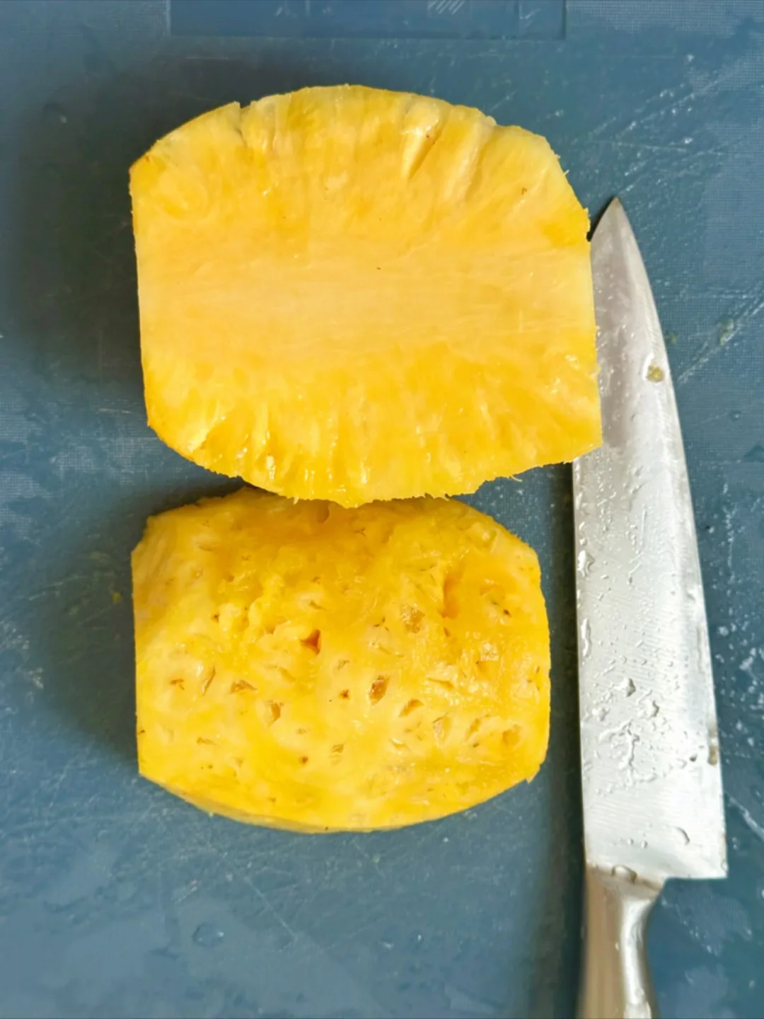 粉丝说她终于买到自然熟的凤梨了！