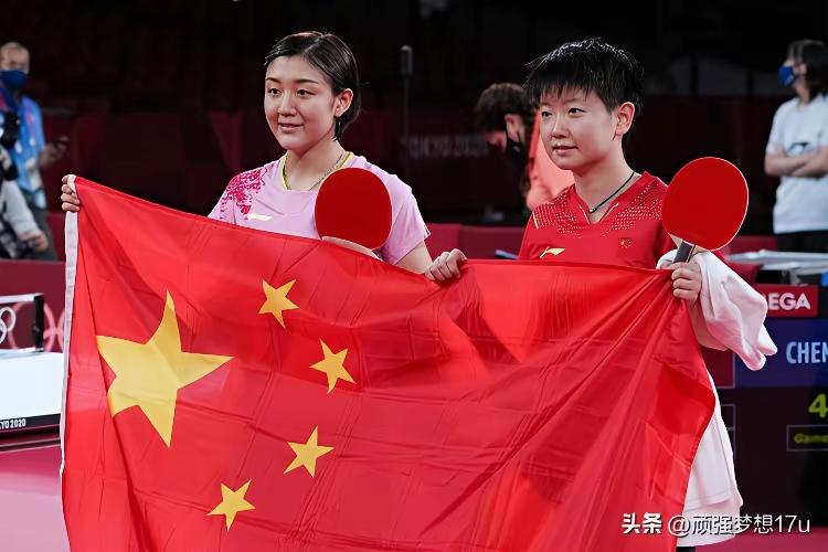 有输有赢
都为国旗红

老百姓爱谁
都来自老百姓

说观众看走眼
心中有盏灯
