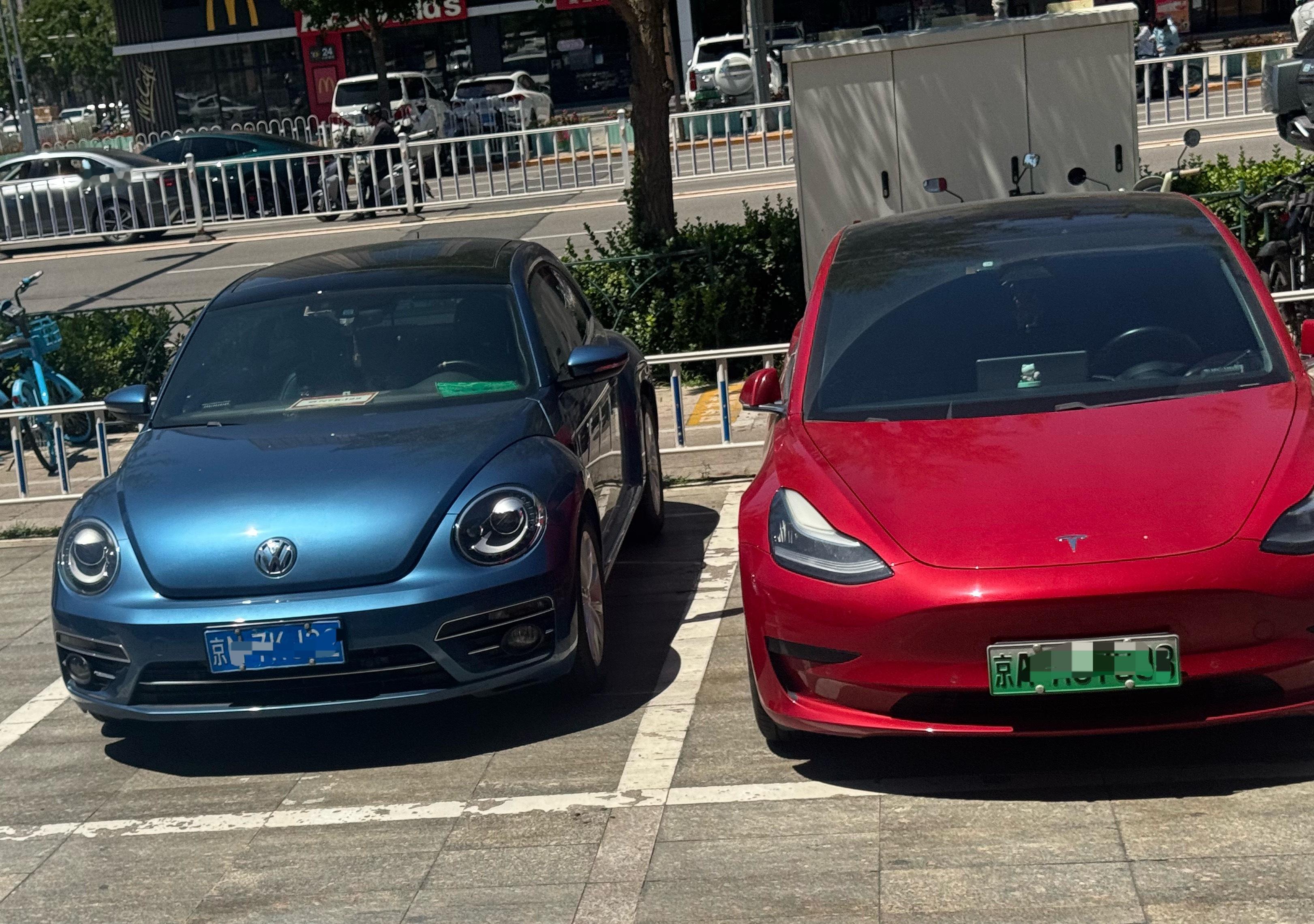 他们俩是不是在一定维度上 有一样的玩乐属性李楠说道李楠说道大v聊车特斯拉