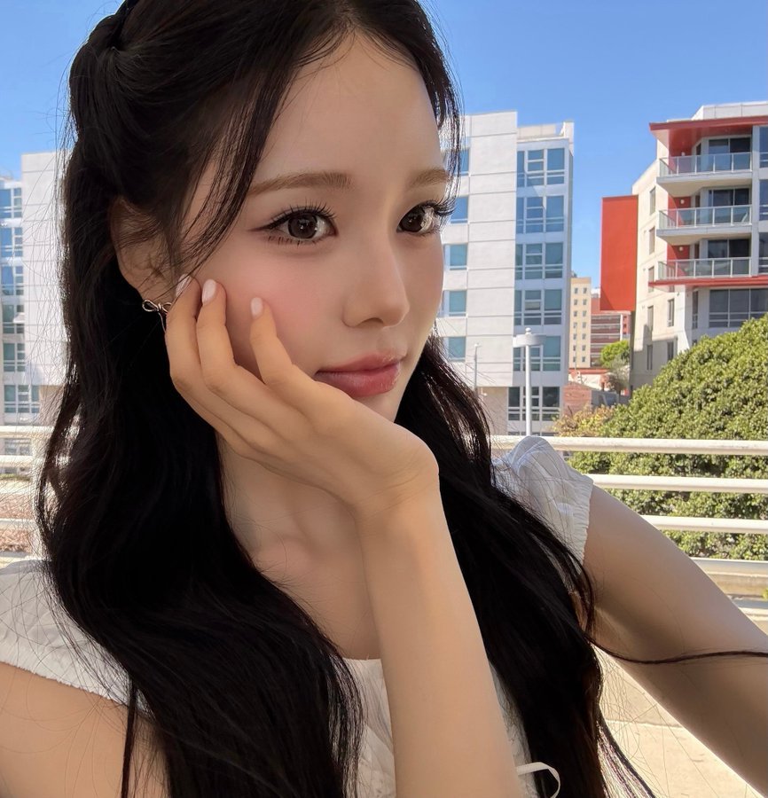 260819💬izna方智玟