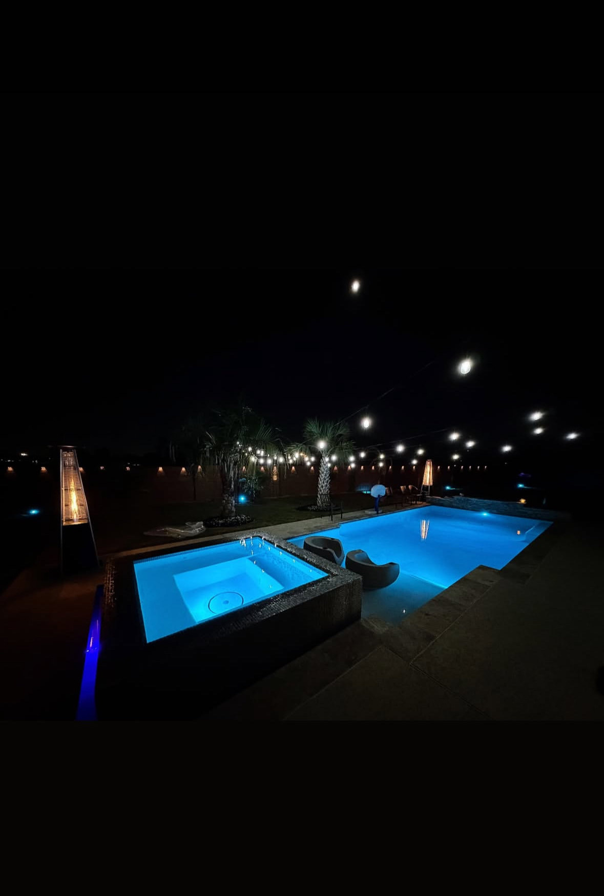 莫兰德更新自己家的大院子夜景还是看着蛮有意境的辽宁男篮 ​​​