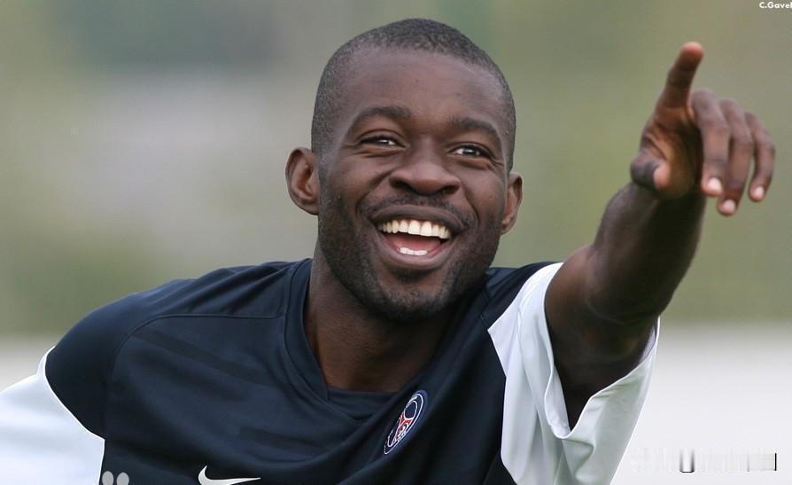 “幼狮计划”……2001年2月9日，实德集团组建专项选秀小组，成员包括集团副总隋