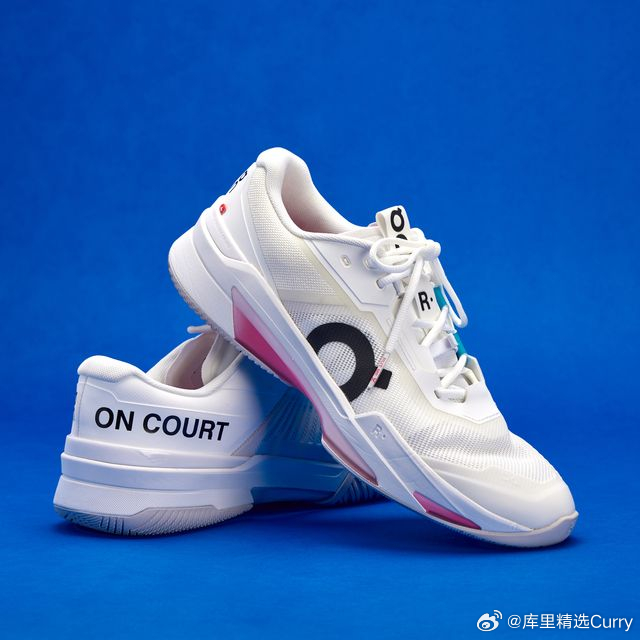 Brett Siegel：斯蒂芬库里正与苏富比合作，拍卖他在“球鞋自由球员时期”