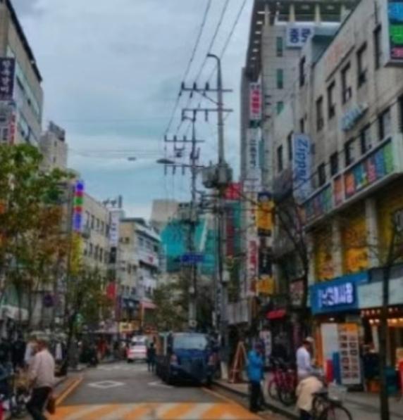 继新加坡、马来西亚之后，美国华人发声！美国华人表示，中国人不要自以为是，现在连韩