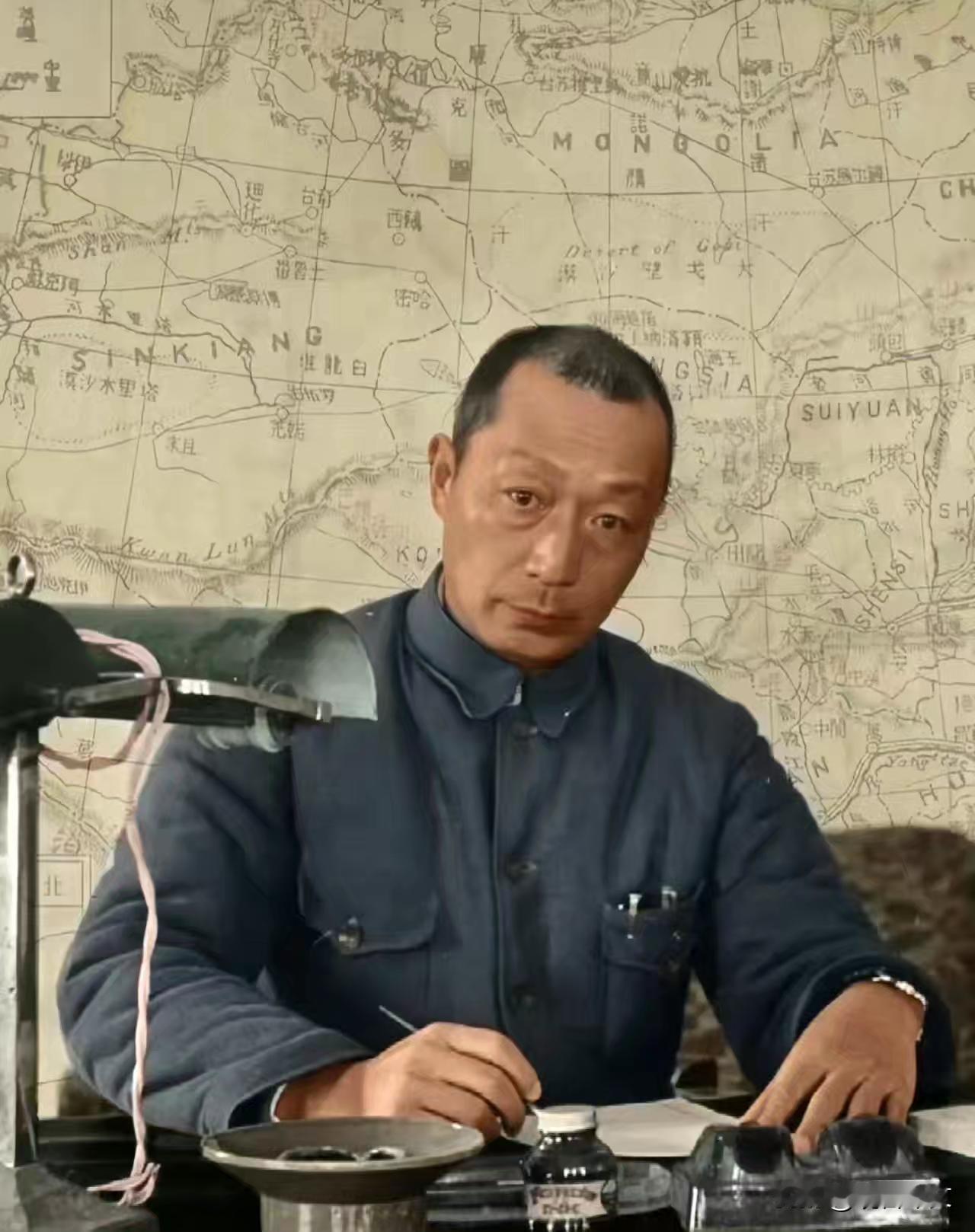 历史珍贵照片：很多人只知道聂荣臻是牵头“两弹一星”的“科技元帅”，很少见过他解放