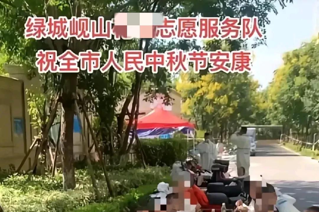 昨天在抖音即墨同城刷到一个视频，我一看，这不是即墨疫情期间作秀的那个戏精嘛，现在