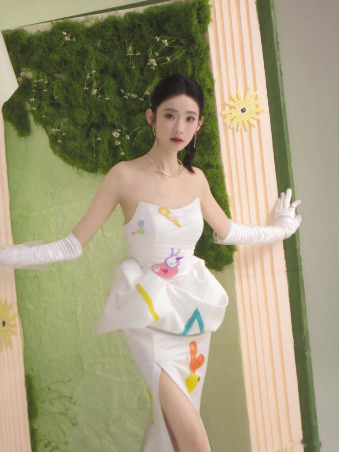 宝子，咱一块儿动手画个春天咋样呀！🙋🏻♀️🎨凡凡不凡的日常