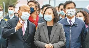 台海局势持续升温，除了解放军在台岛周边的战备演训，还有一场看不见的金融暗战必须提