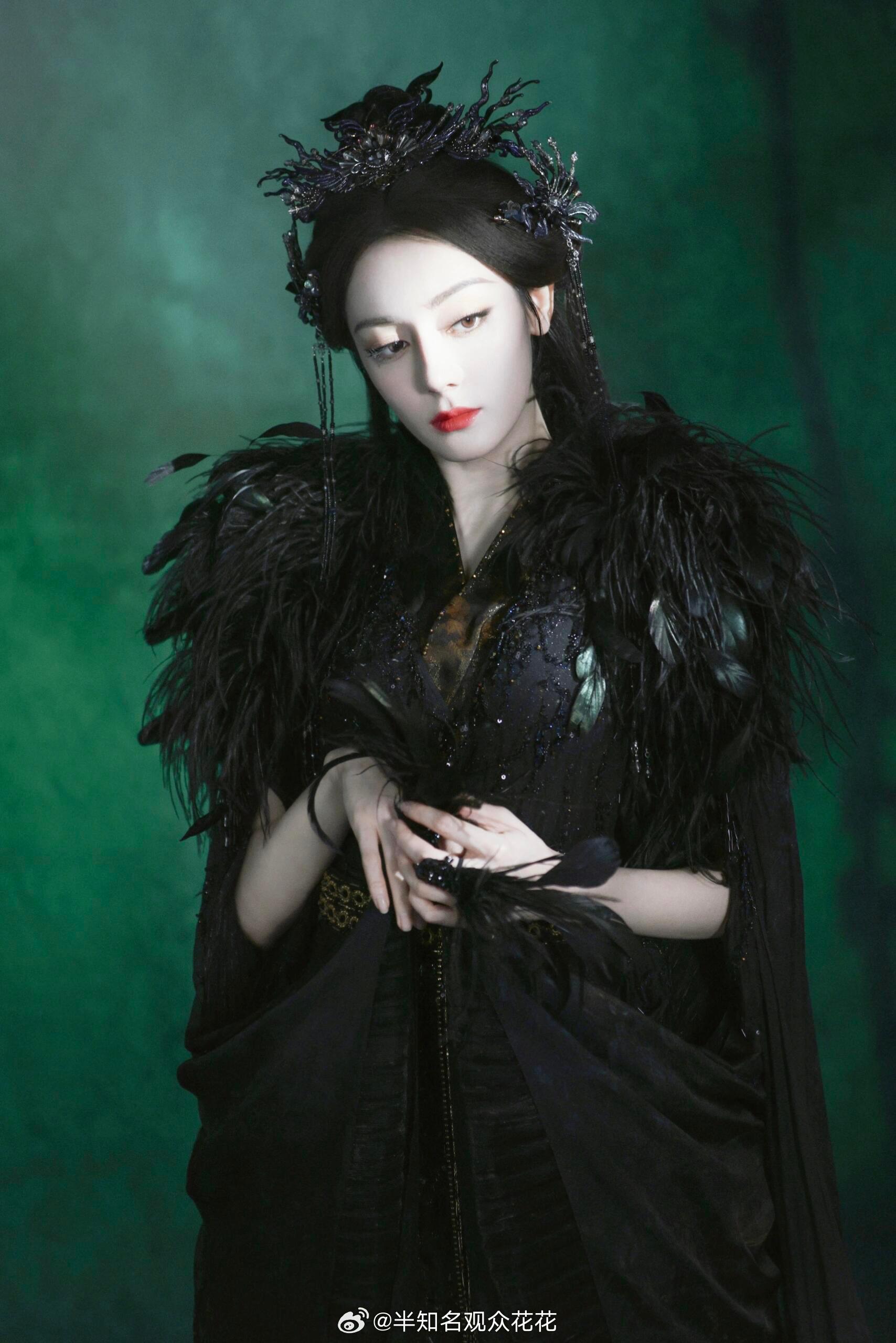 赫丽摸金宇包场白日提灯赫丽摸金宇包场迪丽热巴白日提灯 燥候我们灵主大人 