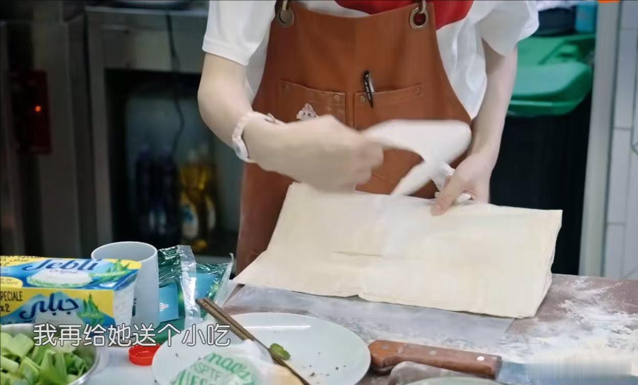 在姜妍身上看到了中餐厅的担当 中餐厅中餐厅名场面 看内疚的样子好心疼，但更被她的