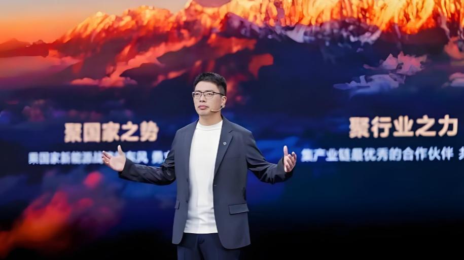 东风奕派销量乏力，人事先行一步
电动化转型浪潮下，东风整合风神、奕派、纳米，成立
