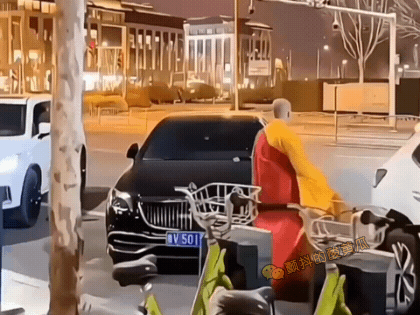 贫僧我驾鹤而来，什么鹤？迈巴赫！