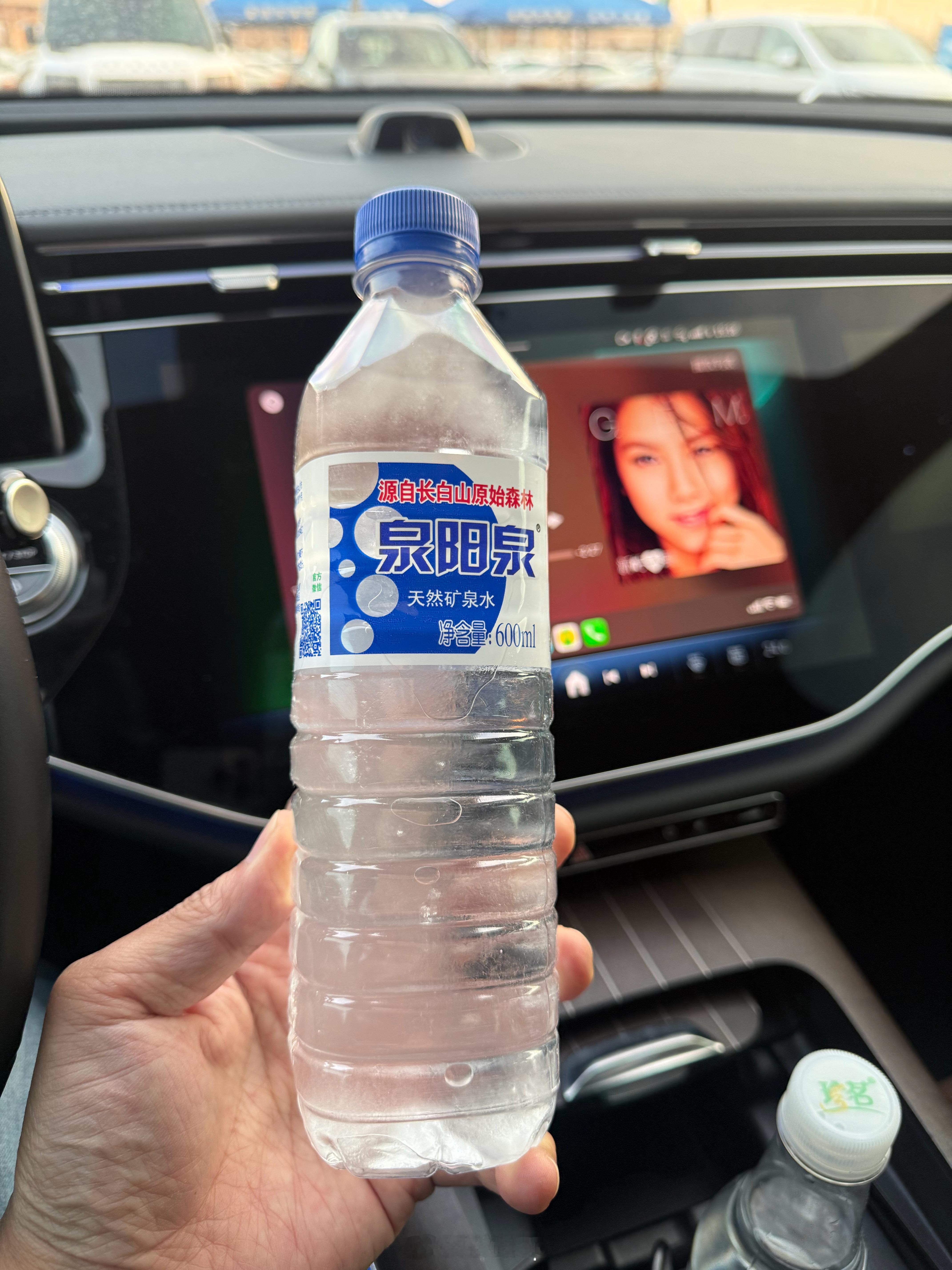 出差的常事，一回来发现水都冻住了