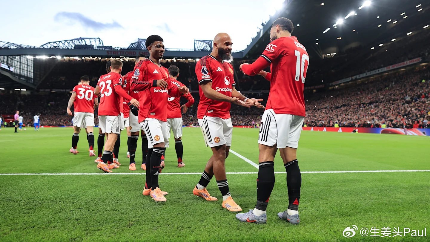 🚨📊 曼联目前在英超多项进攻数据领跑联赛：• 射门 461 次 —— 联赛第