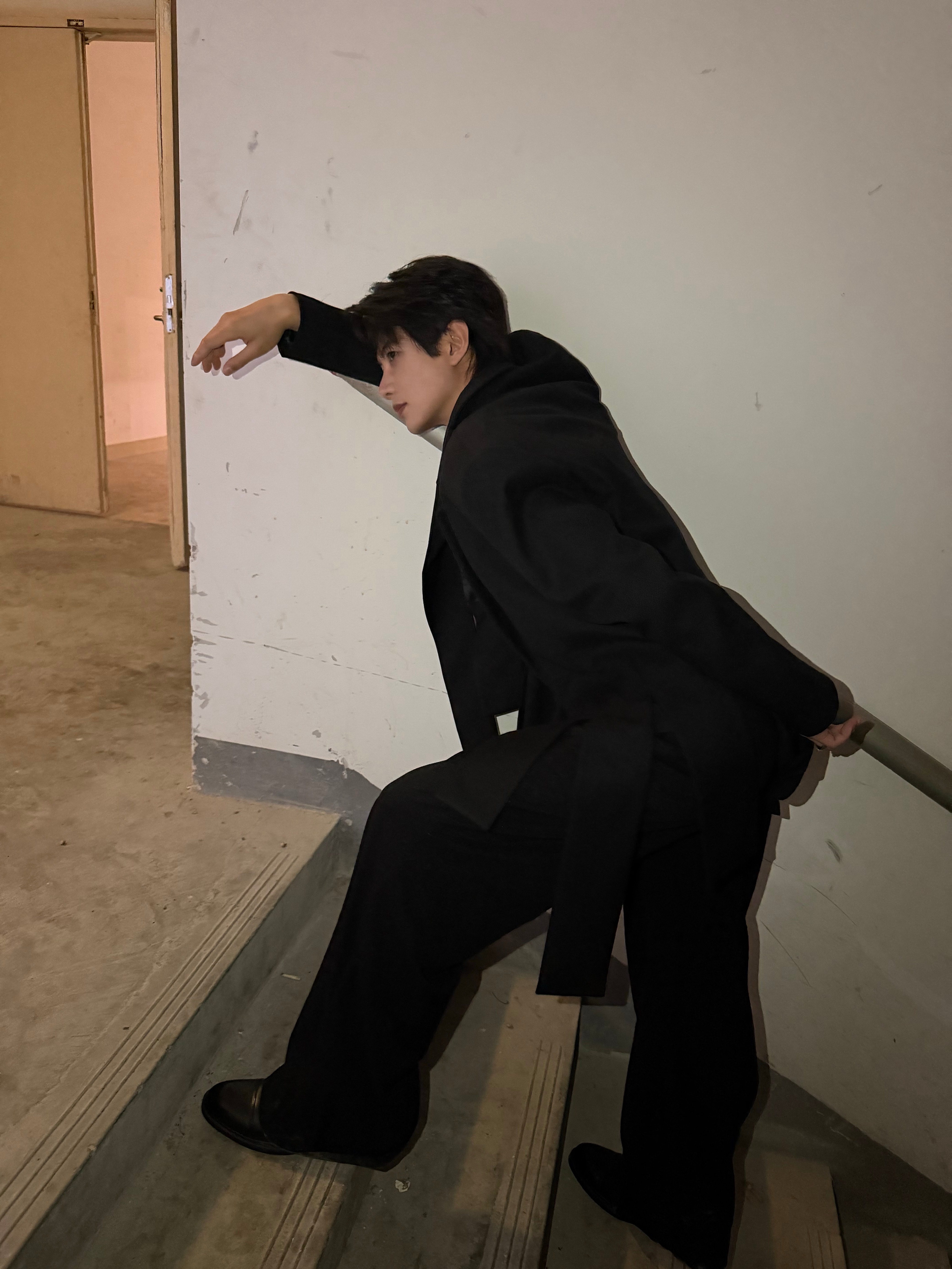 何健麒又在展示他的幽默天赋顶级翘臀be like 