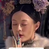 小怡怡爱看汽车