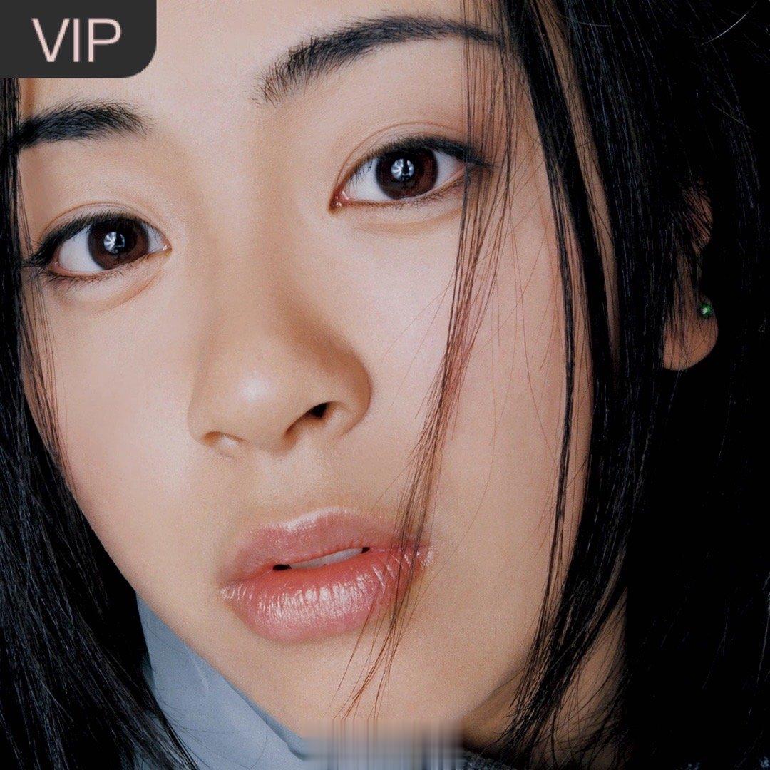 宇多田ヒカル《First Love (电视剧《魔女的条件》主题曲)》