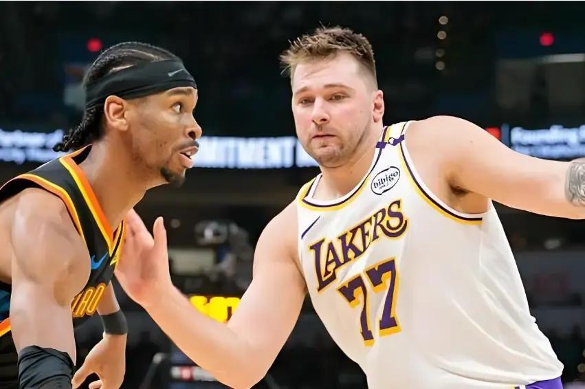 湖人大战雷霆首发出炉！两大硬汉集体缺阵，这局悬念拉满

刚官宣的湖人对阵雷霆首发