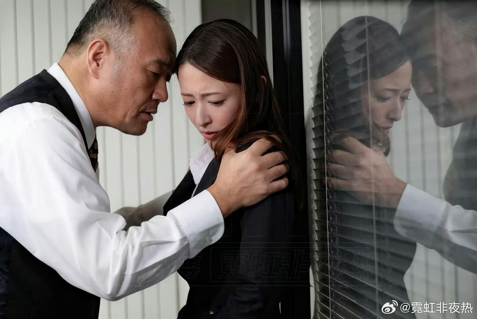 「秘书」摄影系列之松冈铃 