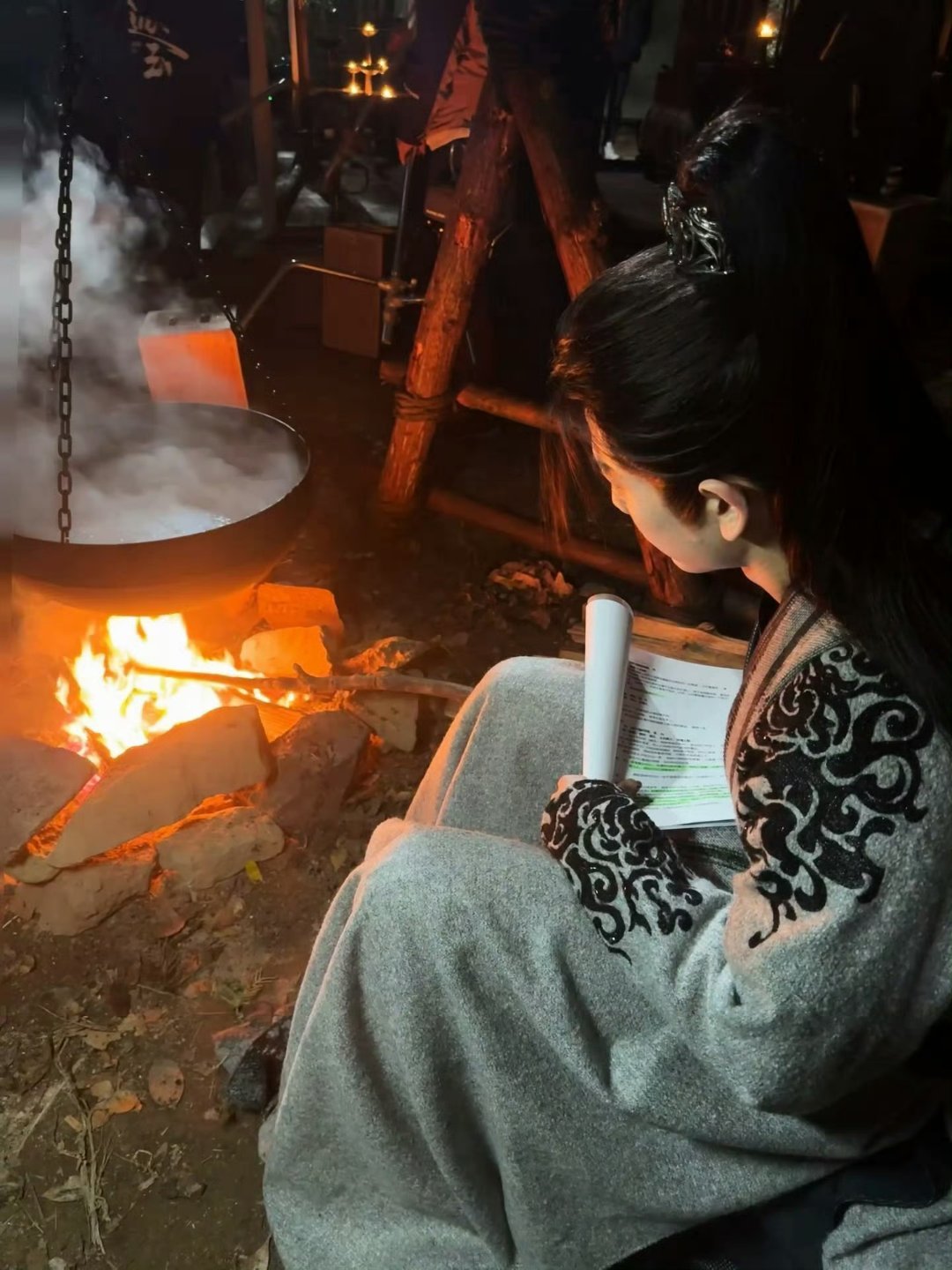 张凌赫伊利低温鲜奶代言人 🌸 张凌赫你的出现，让每一天都有了新鲜的温度。张凌赫