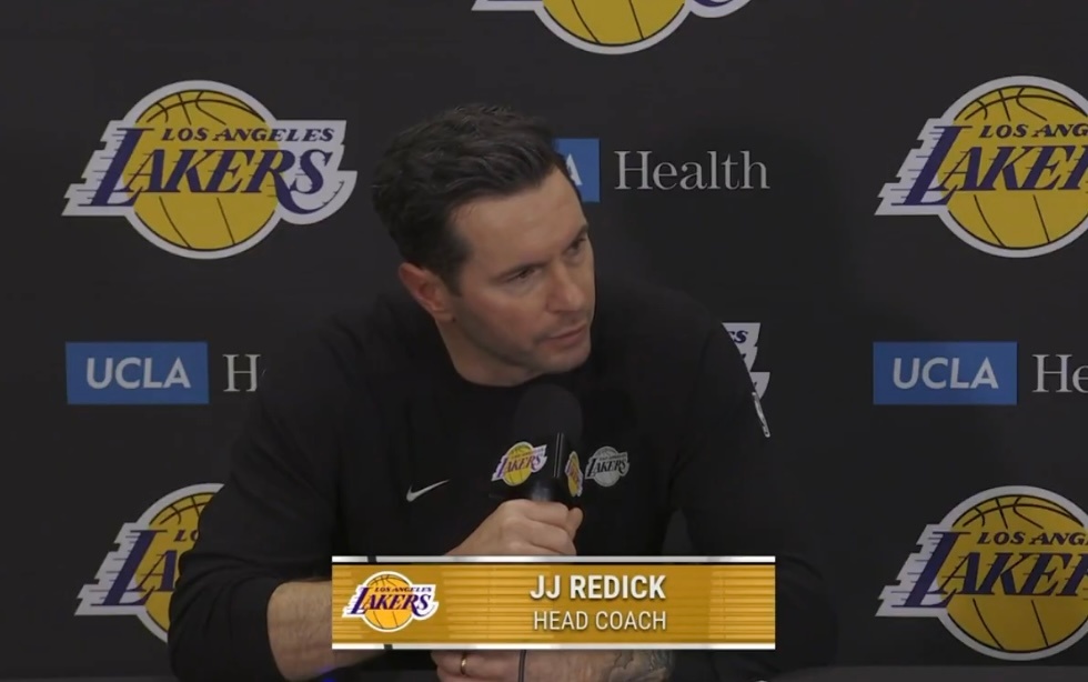 雷迪克在谈到比赛进程时表示：“这不是一场最漂亮的比赛，他们针对我们布置了五六种不