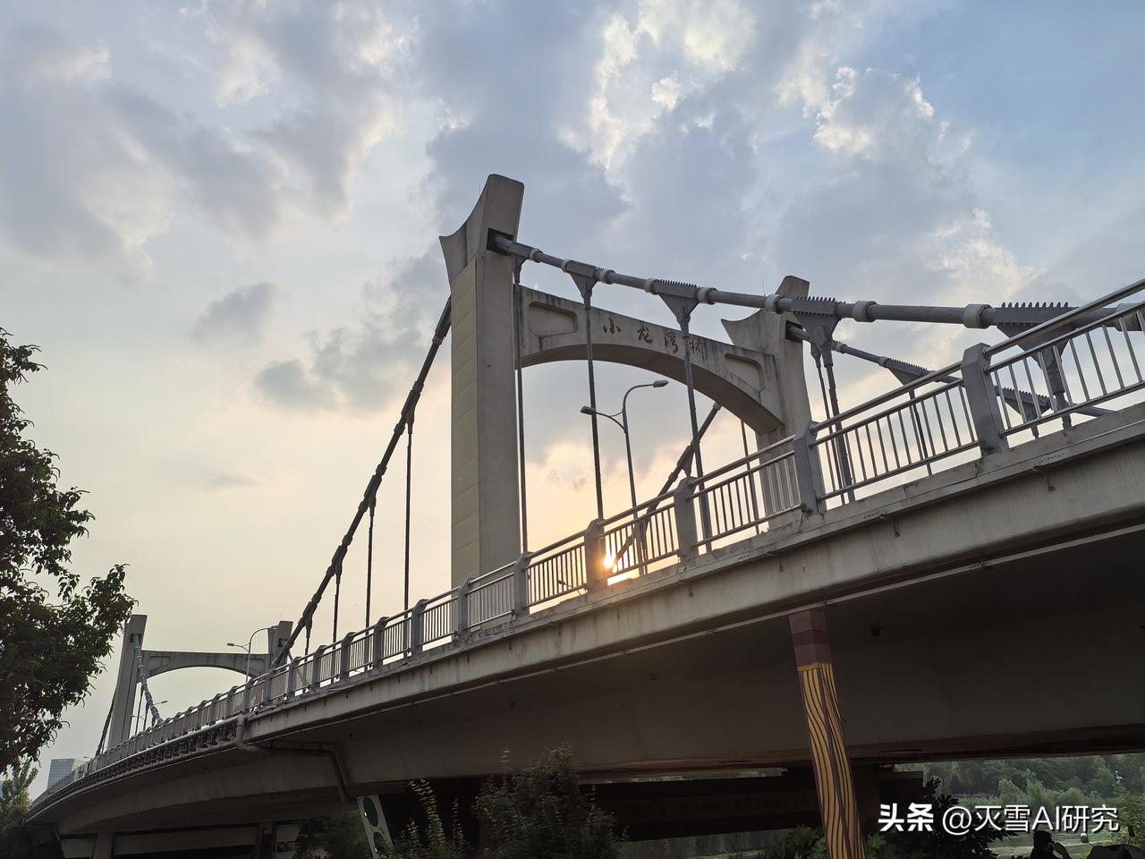 推荐一套挺有用的课程Learn Harness Engineering。它专门讲