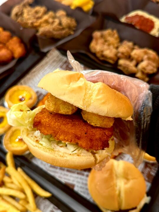 淄博大学城｜穷👻大学生的校外食堂