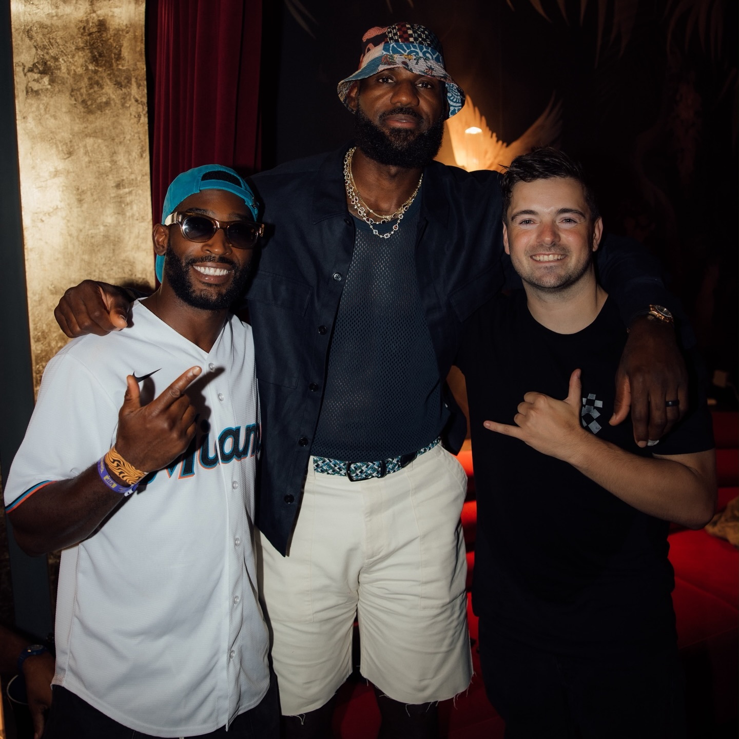 英国说唱歌手 Tinie Tempah（泰尼・坦普）和荷兰知名 DJ Marti