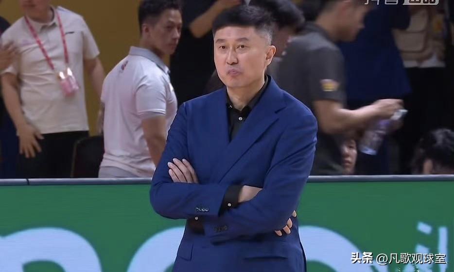 万万没想到，中国男篮竟然输给没有河村勇辉和八村塁的日本男篮19分，如果这两人都来