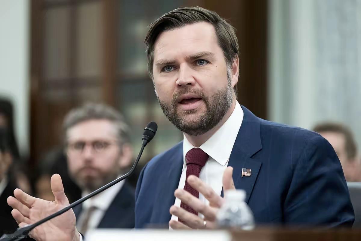 当地时间19号，美国副总统万斯前去伊斯兰堡与伊朗会谈，在去之前，特朗普否认了万斯