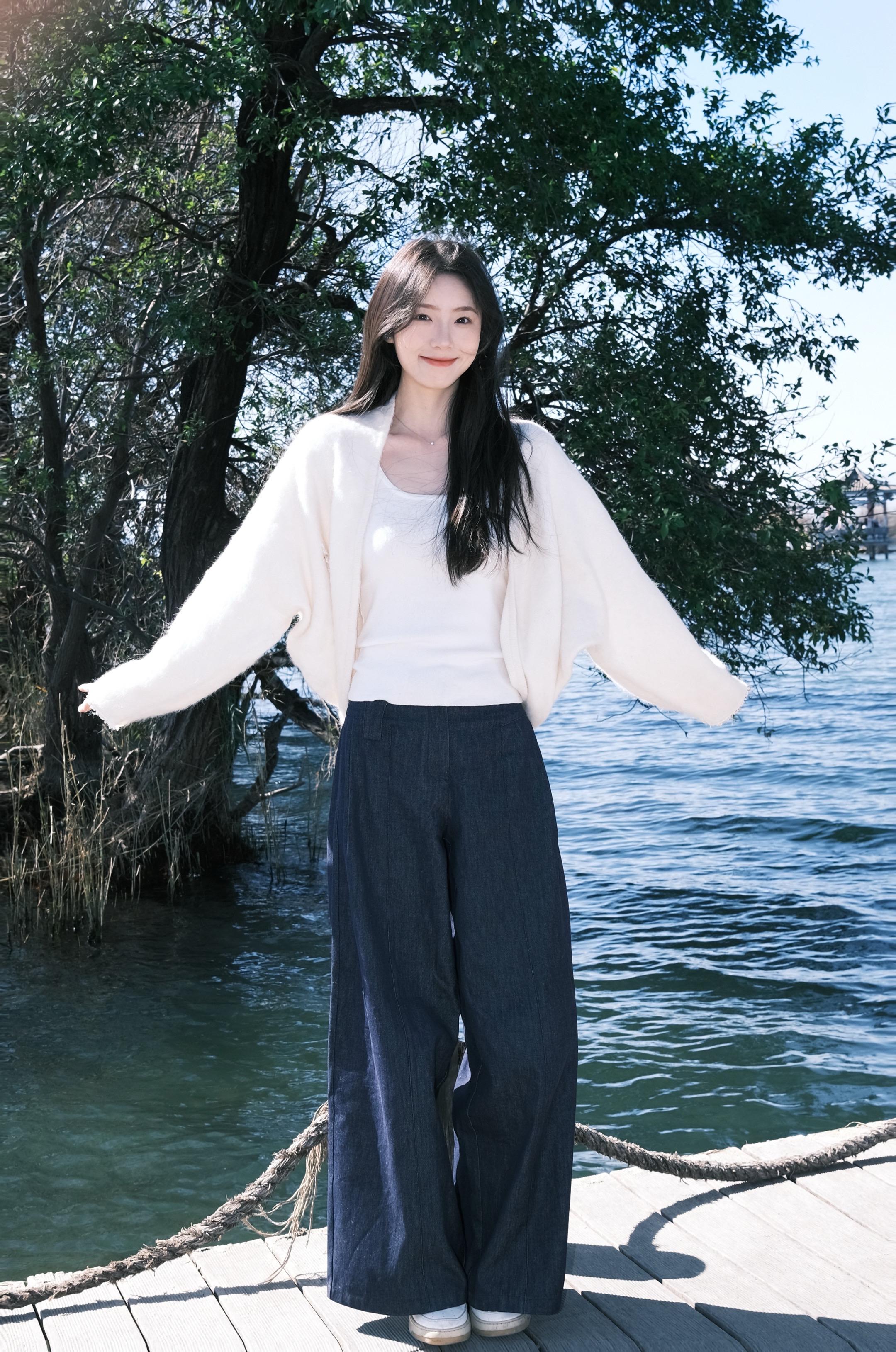 仿佛你只需静静看我一眼