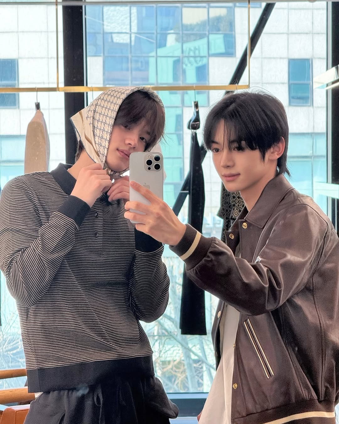 hanyuz! 🖤🖤🖤 ​​​