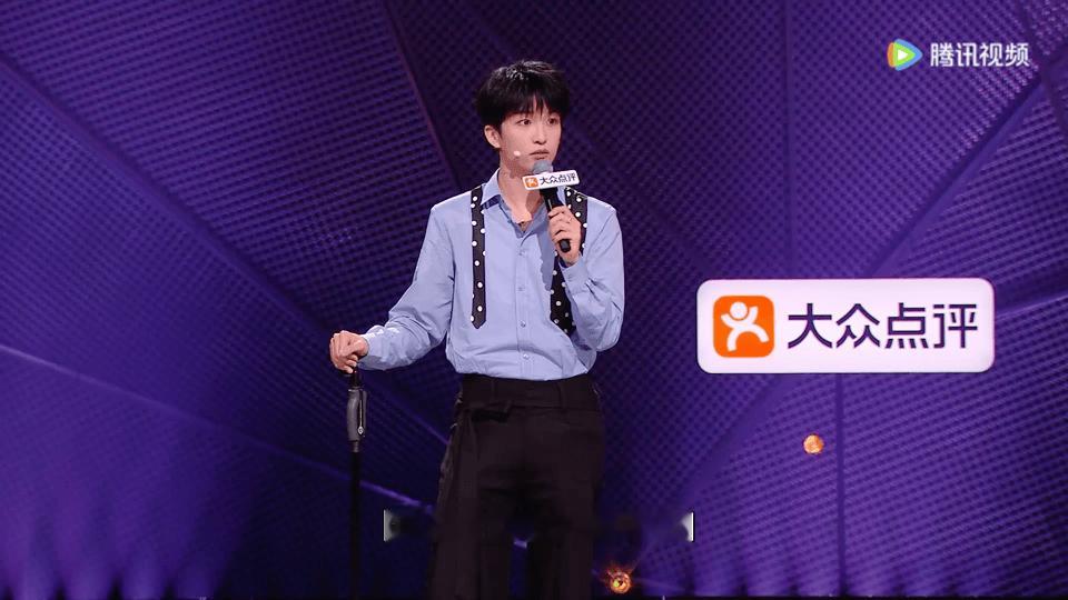 黄子弘凡回应靠父亲走红脱口秀和Ta的朋友们 黄子弘凡在节目里用脱口秀的形式直面身