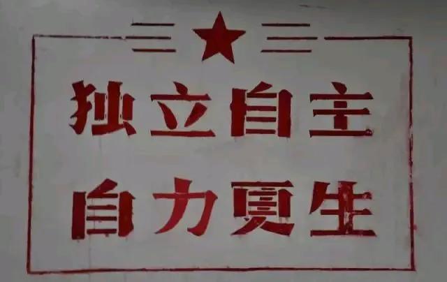 现在的年轻人，不靠父母，父母不给买房不给买车，不给准备彩礼，日子能过起来吗？
 