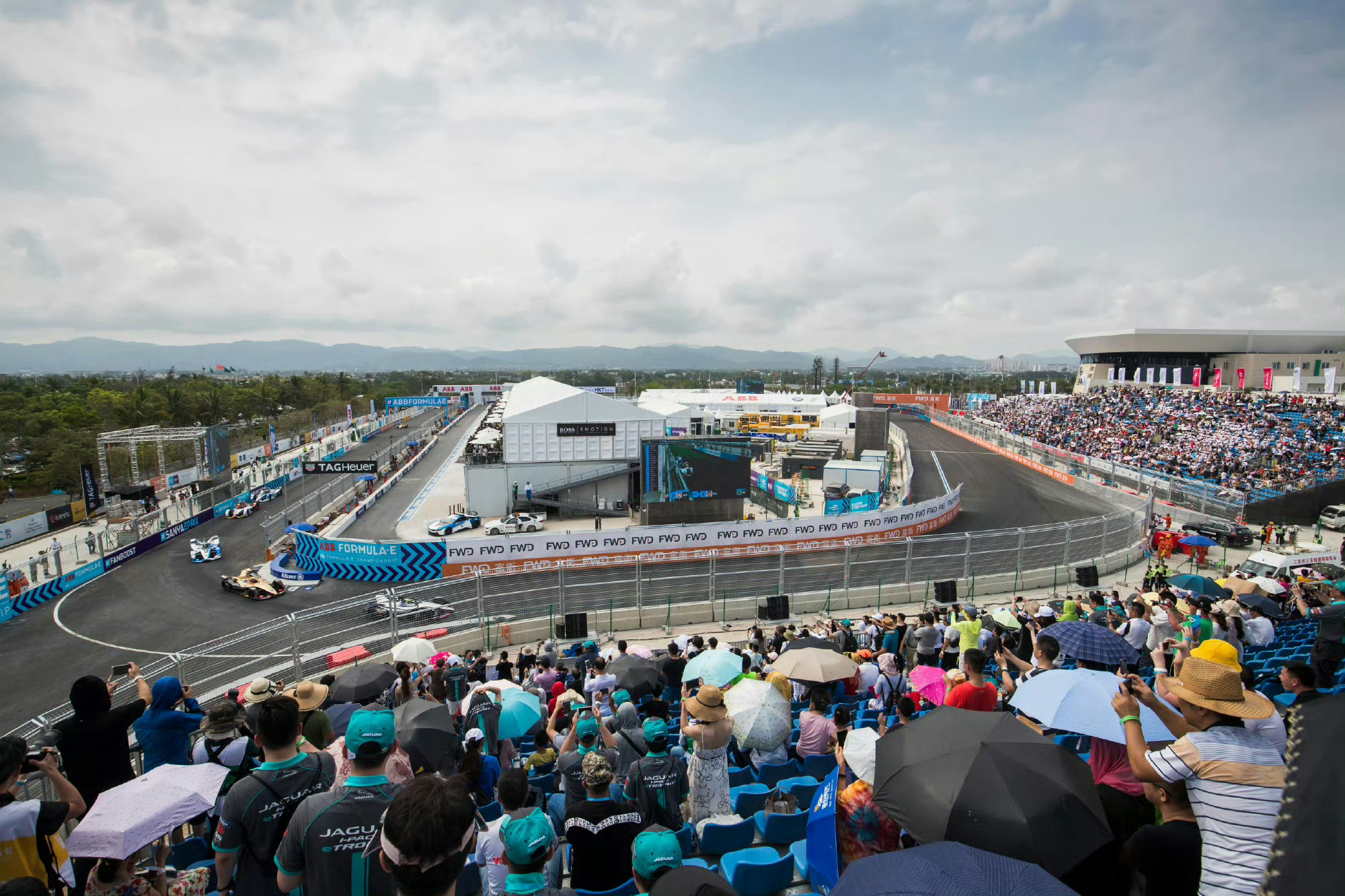 重磅官宣！海南正式启动F1赛事引进落地！中国第二条F1赛道要来了？打造高端汽车文