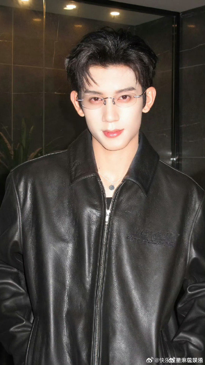 网传等风热吻你黄杨钿甜林沐然网传黄杨钿甜林沐然演等风热吻你 网传等风热吻你黄杨钿