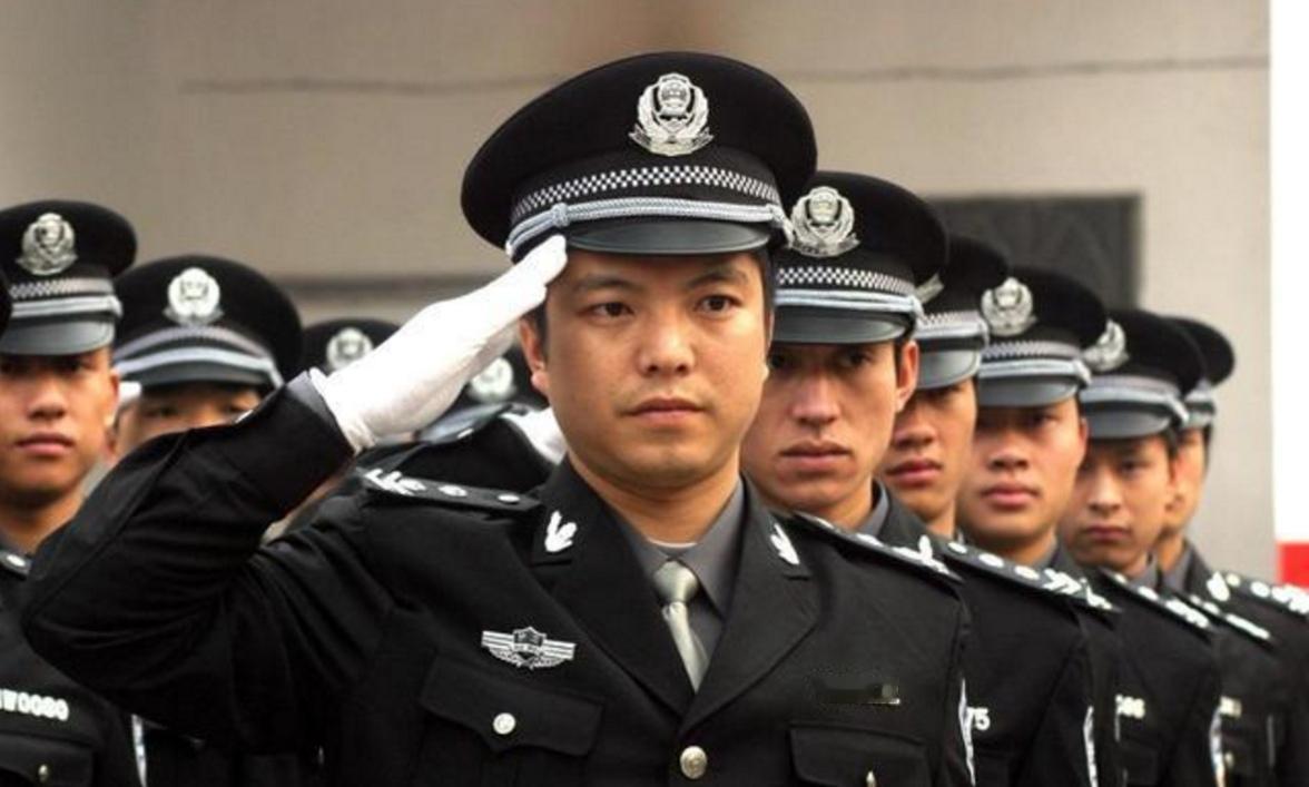 事业编警察算不算民警？

回答是否定的！

民警是《中华人民共和国人民警察法》定