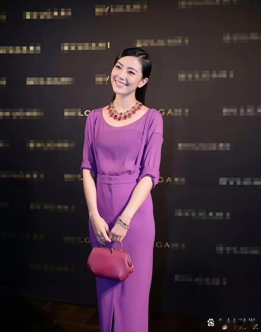 高圆圆额脸怎么了？感觉变了好多？ ​​​