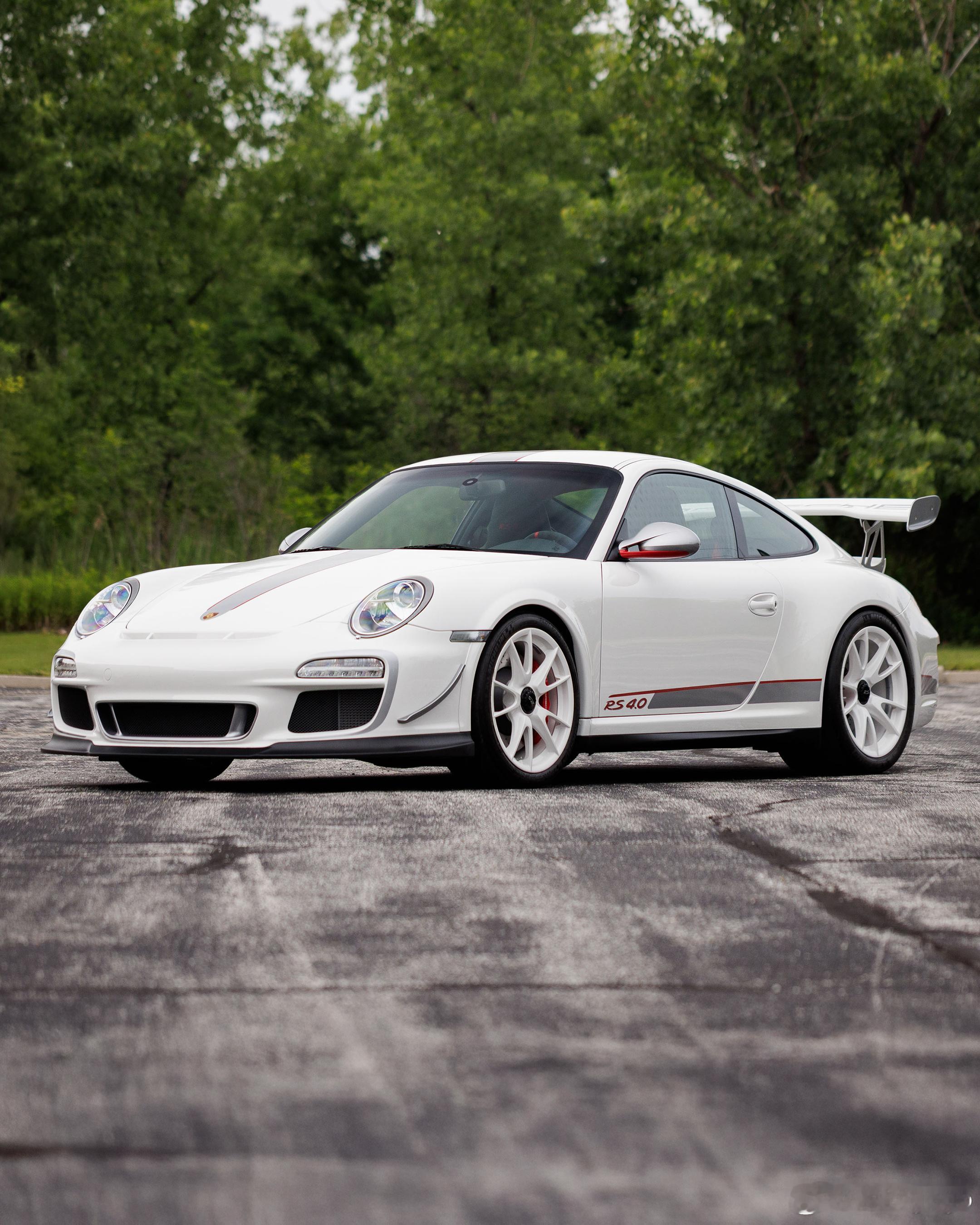 有点离谱，一台当年全球限量600台之一的997.2 GT3 RS 4.0准备拍卖