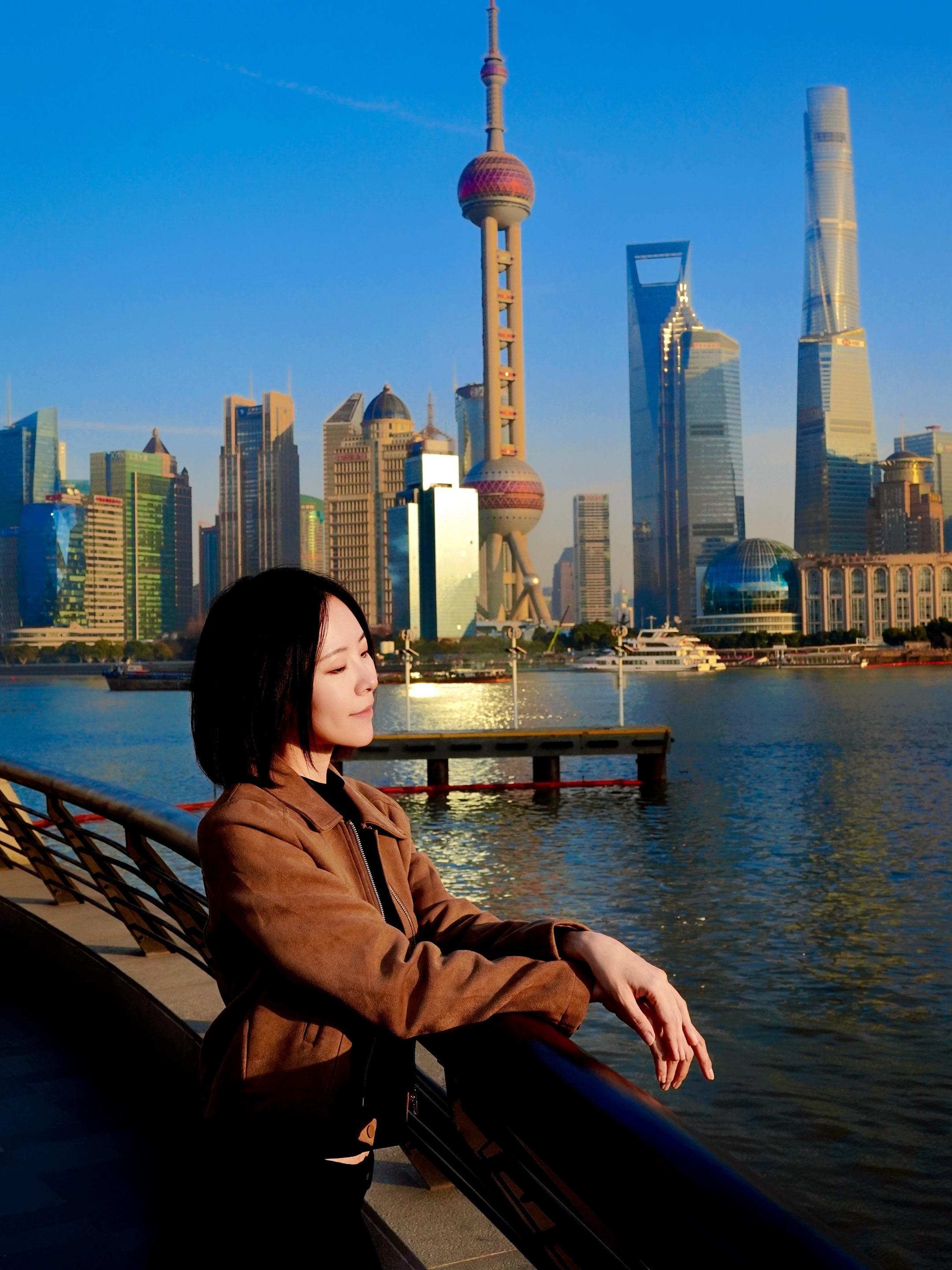 在上海📣打卡三件套和吃海鲜自助才是正经。终于来了！ 海鲜高端自助顶流...