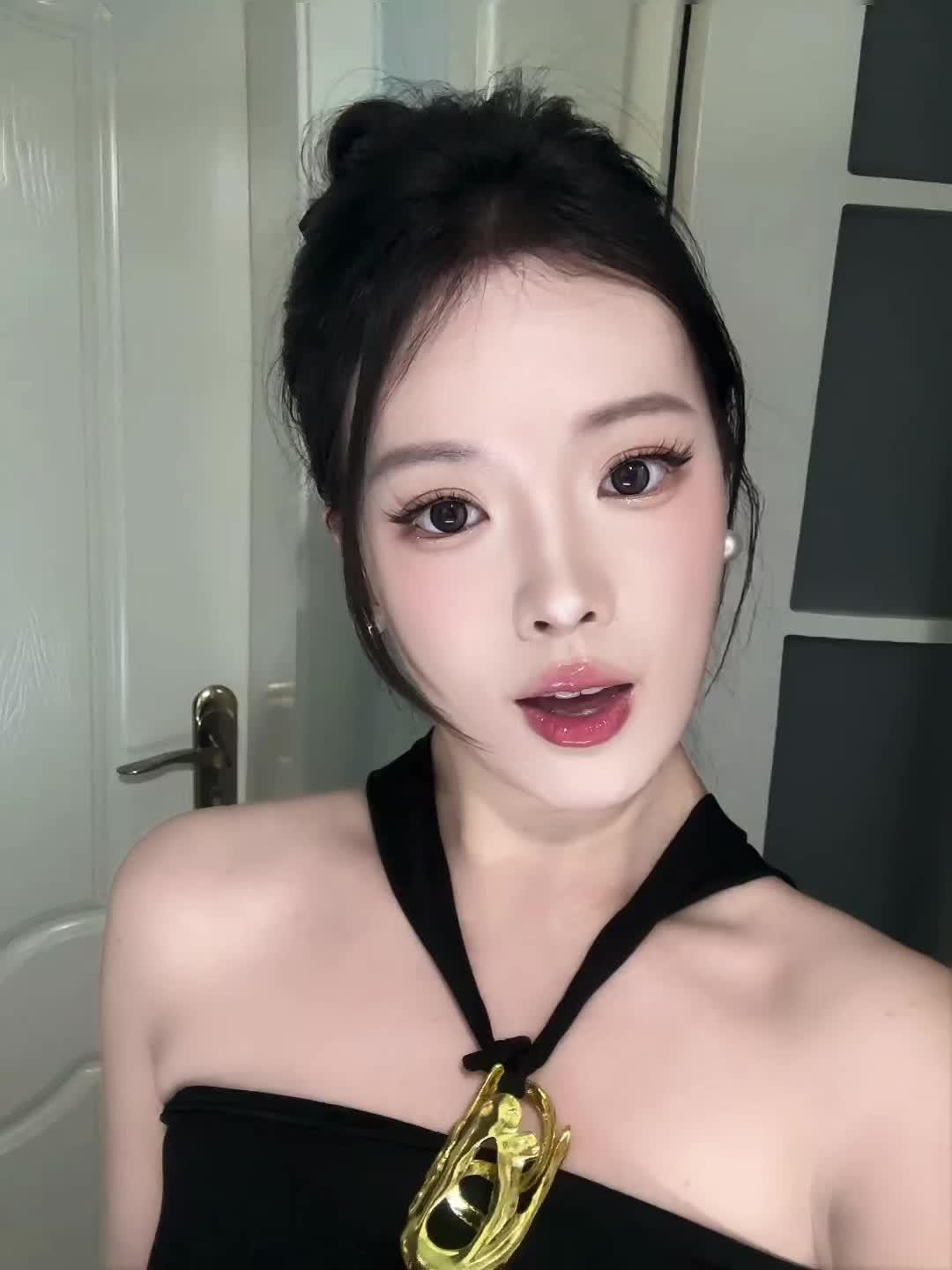 妈妈级别的大女主妆