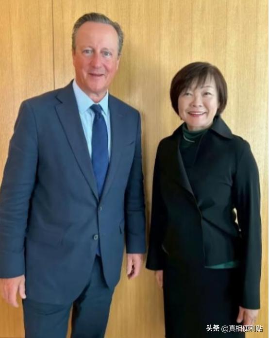 安倍晋三要是泉下有知，估计真得气得翻个身。
他老婆安倍昭惠，在他死后，直接开启了