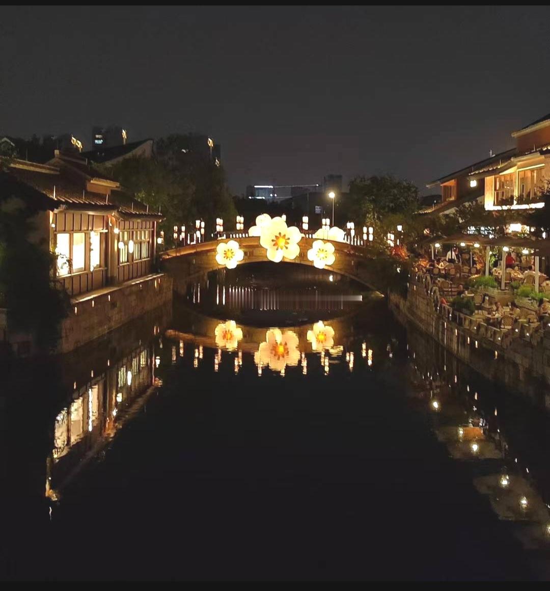 遇到烦“薪”事怎么办？
遇到烦“薪”事别慌，法律能撑腰。之前有个叫马散曼的人，在