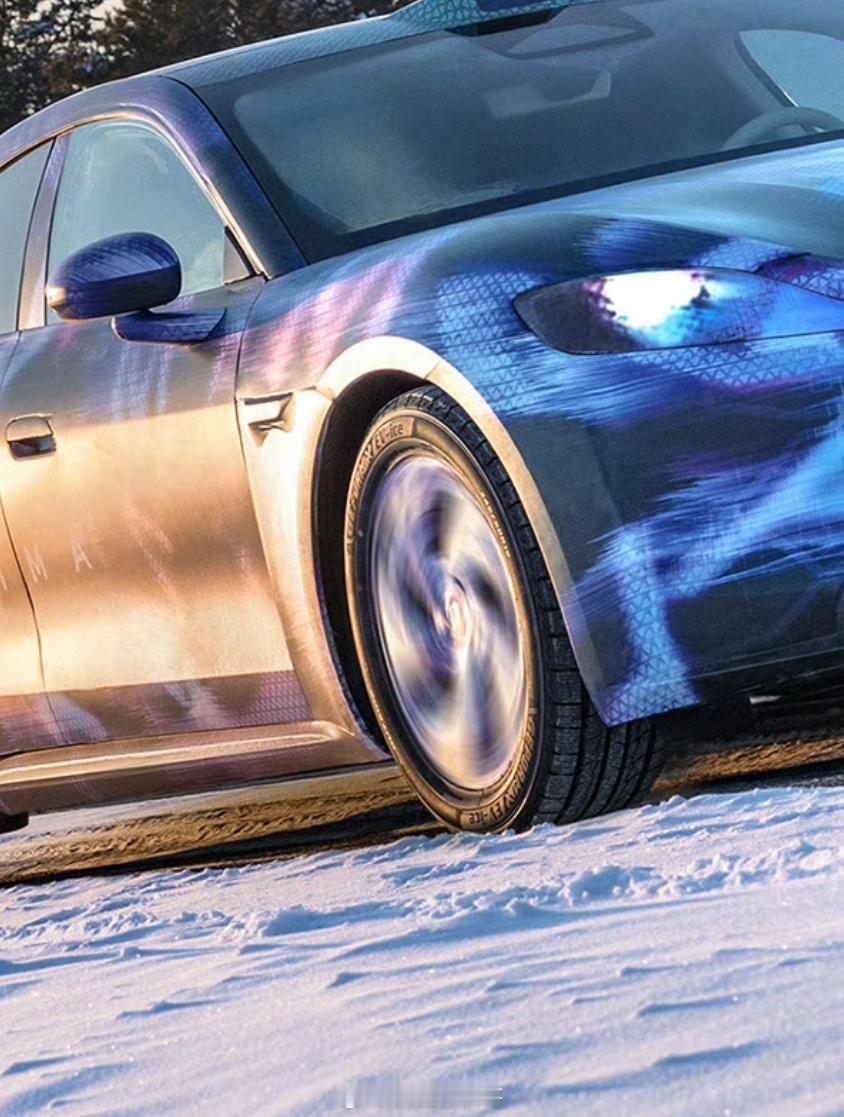 看了下尚界回应了尚界Z7的冬测图片，关于图片上轮毂转而轮胎不转的质疑，是因为产品