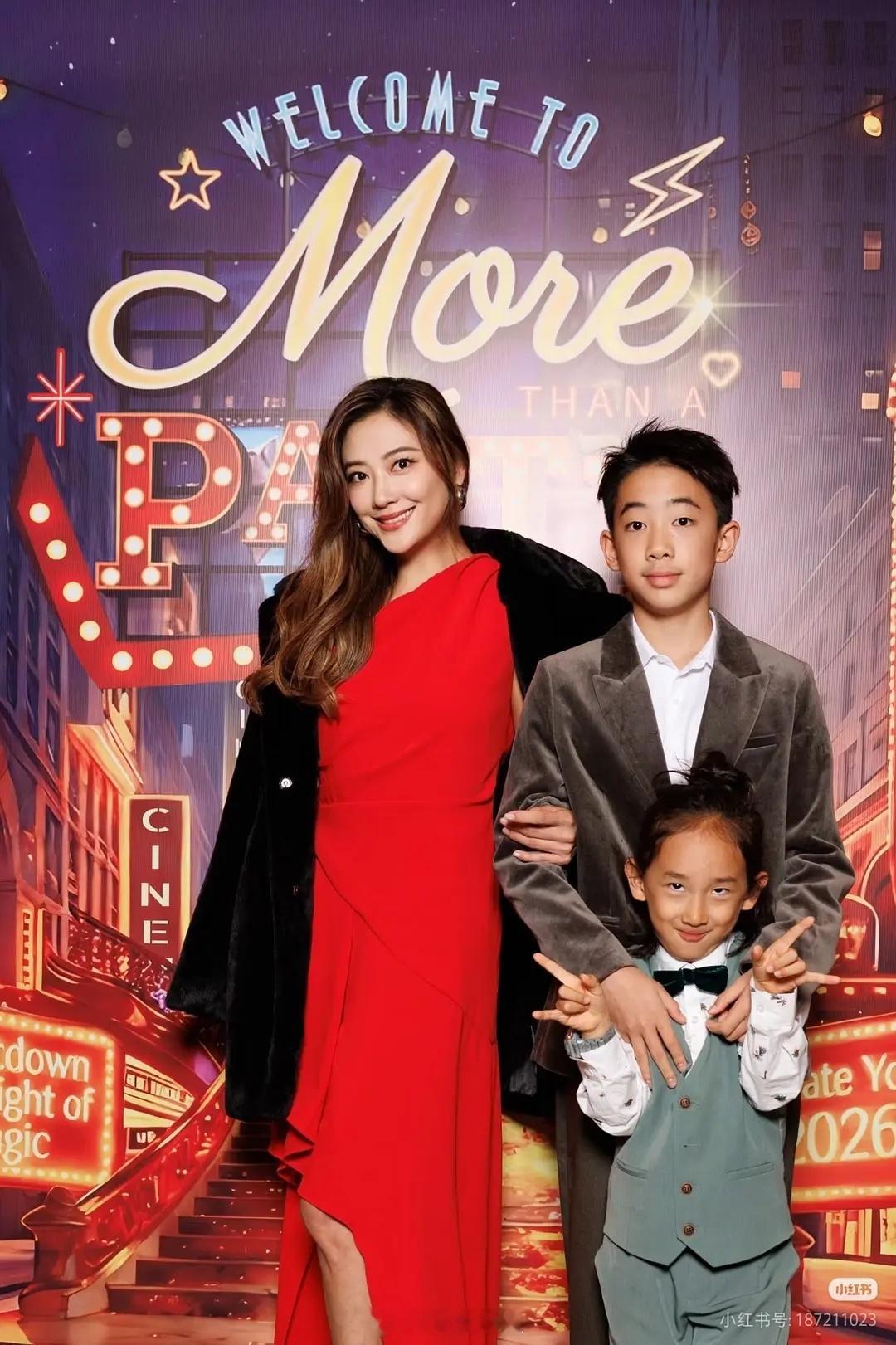 应采儿和她两个儿子查重率为0。。。。。 