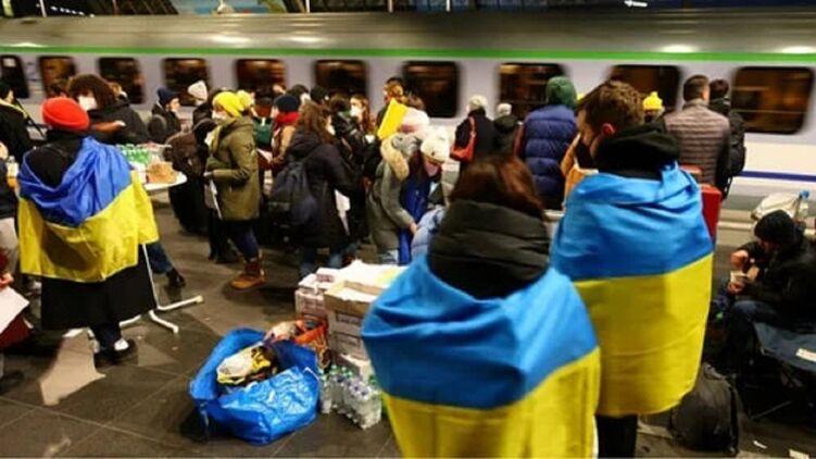 35万乌克兰征兵适龄男子躲在德国。6月26日，乌克兰网络上热议一个话题：乌克兰难