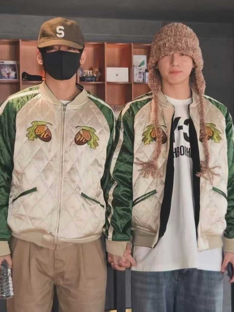 为什么田柾国和金泰亨麦麸要戴看aespa演唱会的那顶帽子🙊 