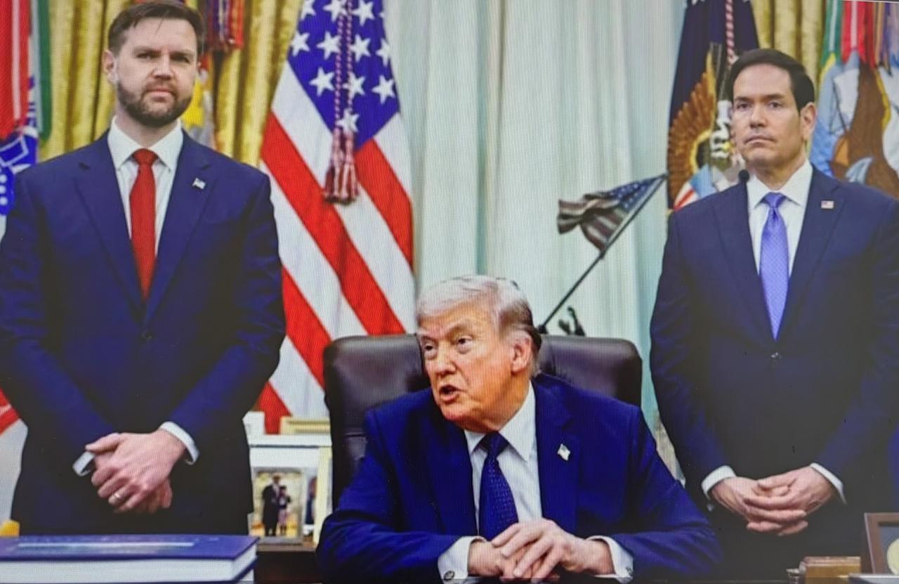 人心不足蛇吞象，嘴巴太大有天没日。
不看什么时候了，特朗普称“伊朗求和机会进入倒