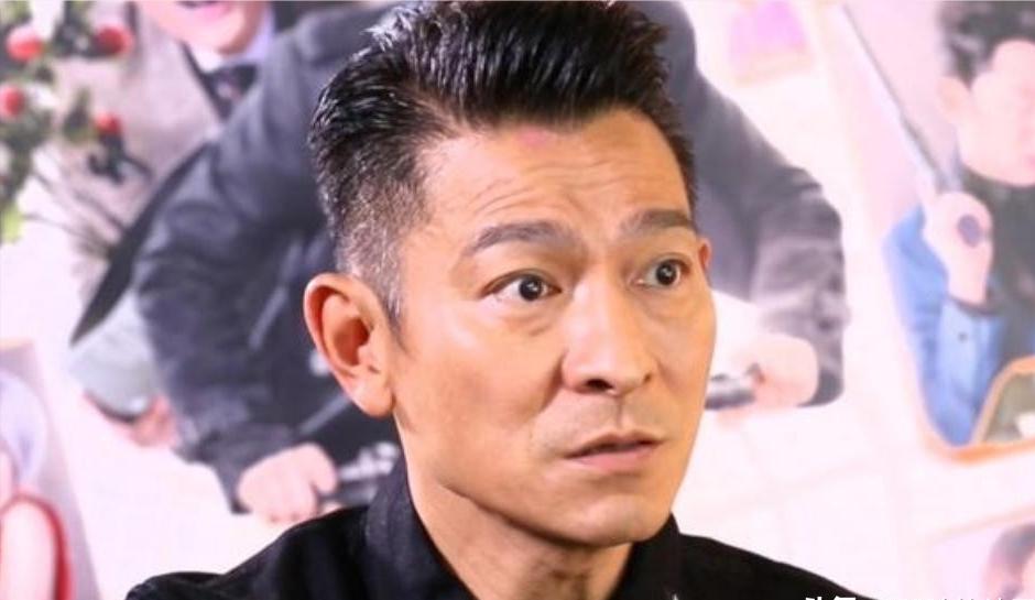 [微风]2010年，刘德华告四川一家“刘德华板鸭店”侵权，没想到，老板直接怒斥：