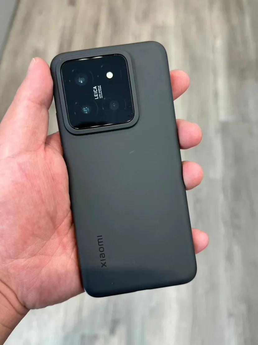 当卢伟冰公布Xiaomi中国市场手机激活量排名时
618的王者机型已经坐实
第一